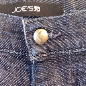 Joe's Jeans Straight Fit in Dark Blue